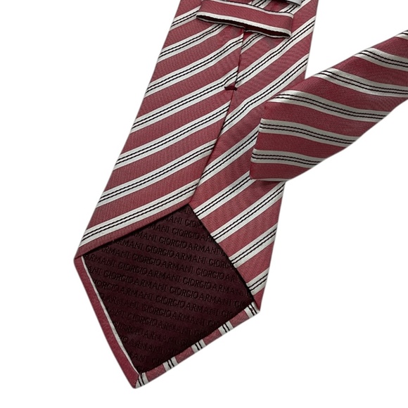 GIORGIO ARMANI Pink/White Striped Silk LUXURY Tie ITALY - Picture 4 of 4